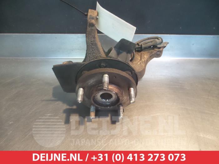 Kia Ceed Fusee rechts-voor O323726