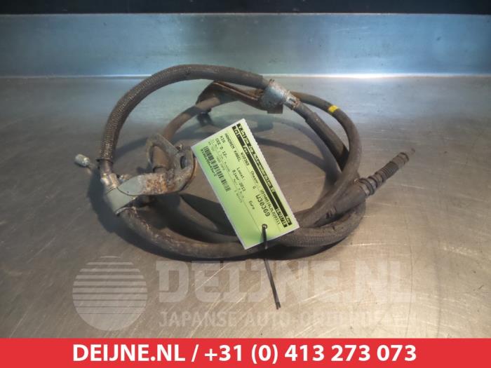 Gebruikte Handrem Kabel Kia Cee'd (JDB5) Prijs € 35,00 Margeregeling aangeboden door V.Deijne Jap.Auto-onderdelen BV
