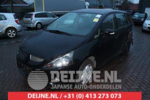 Mitsubishi Grandis Door 4-door, front left O272633 photo 2