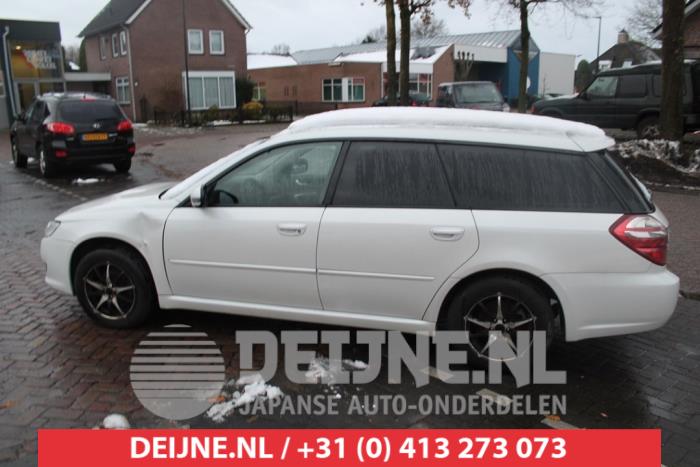Subaru Legacy Kotflügel links vorne O269566