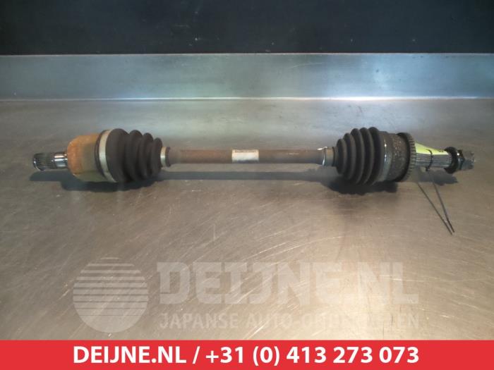 Gebruikte Steekas links-voor Hyundai i20 1.2i 16V Prijs € 45,00 Margeregeling aangeboden door V.Deijne Jap.Auto-onderdelen BV
