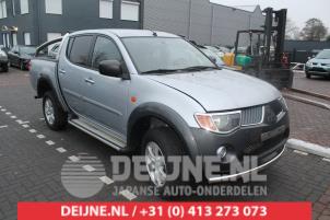 Mitsubishi L200 Tür 4-türig rechts vorne O273496 foto 2
