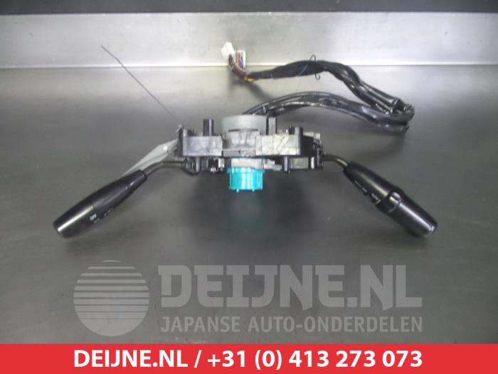 Suzuki Swift Steering column stalk O309175