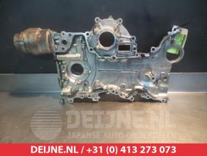 Gebruikte Distributiedeksel Toyota Avensis Prijs € 75,00 Margeregeling aangeboden door V.Deijne Jap.Auto-onderdelen BV