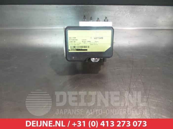 Gebruikte ABS Pomp Mitsubishi L-200 2.5 DI-D 4x4 Prijs € 125,00 Margeregeling aangeboden door V.Deijne Jap.Auto-onderdelen BV