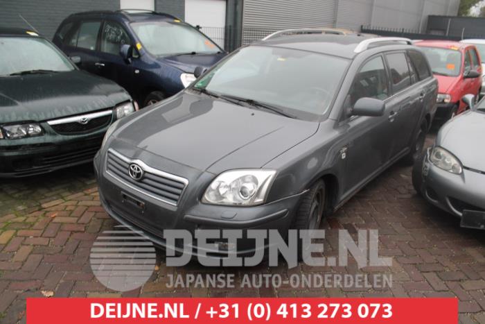 Toyota Avensis Side skirt, left O292300