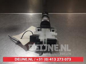 Nissan 350 Z Wiper switch O309755 photo 2