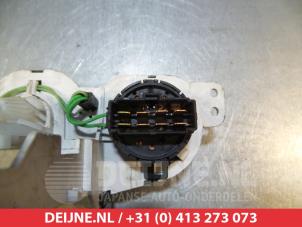 Kia Picanto Kachel Bedieningspaneel O305861 foto 2