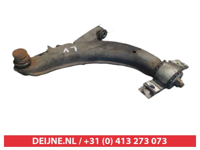 Subaru Impreza Draagarm onder links-voor O381276