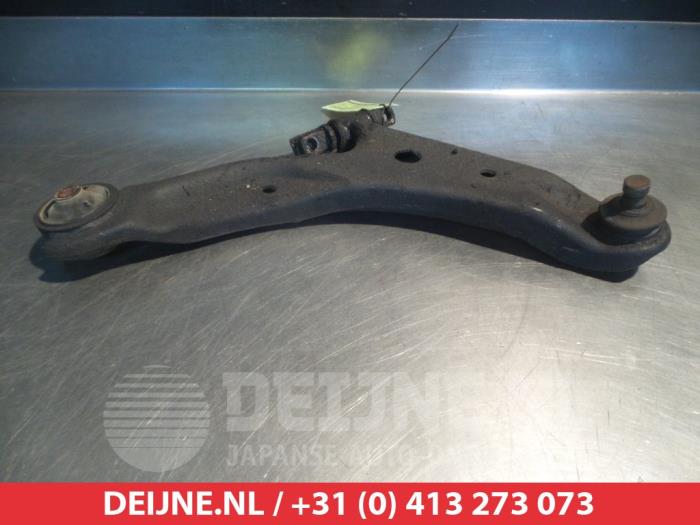 Hyundai Santafe Draagarm onder rechts-voor O382089