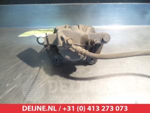 Nissan Micra CC Front brake calliper, right O326201 photo 2