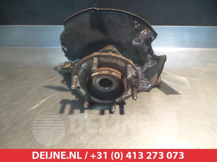 Kia Carnival Achsschenkel rechts vorne O323687