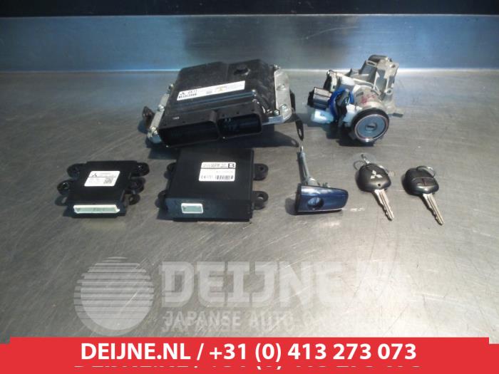 Mitsubishi ASX Set of cylinder locks (complete) O278527
