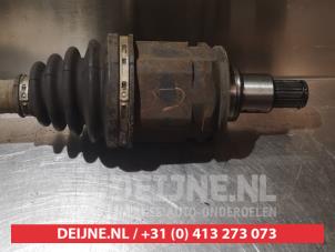 Toyota Rav-4 Aandrijfas links-voor O318736 foto 3