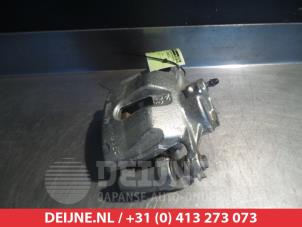 Toyota C-HR Front brake calliper, right O327032 photo 2