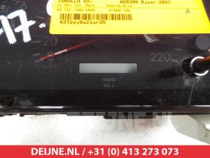 Toyota Corolla Tacho - Kombiinstrument KM O305141 foto 2