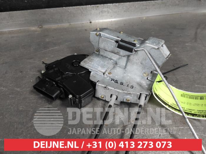 Subaru Legacy Deurslot Mechaniek 4Deurs rechts-voor O280878