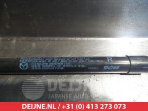 Mazda 3 Gasdämpfer rechts hinten O294537 foto 2