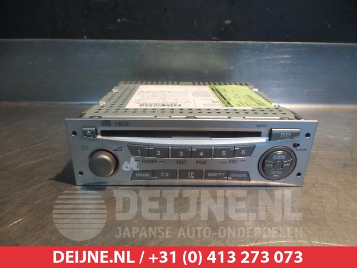 Mitsubishi L200 Radio O313226