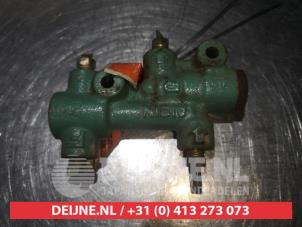Toyota Prius Bremsdruckverteiler O324430 foto 2