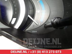 Honda Insight Odometer KM O304841 photo 2