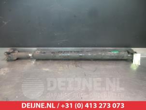 Gebruikte Tussenas Kia Sorento I (JC) 2.5 CRDi 16V Prijs € 100,00 Margeregeling aangeboden door V.Deijne Jap.Auto-onderdelen BV