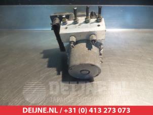 Honda FR-V ABS Pomp O338199 foto 2
