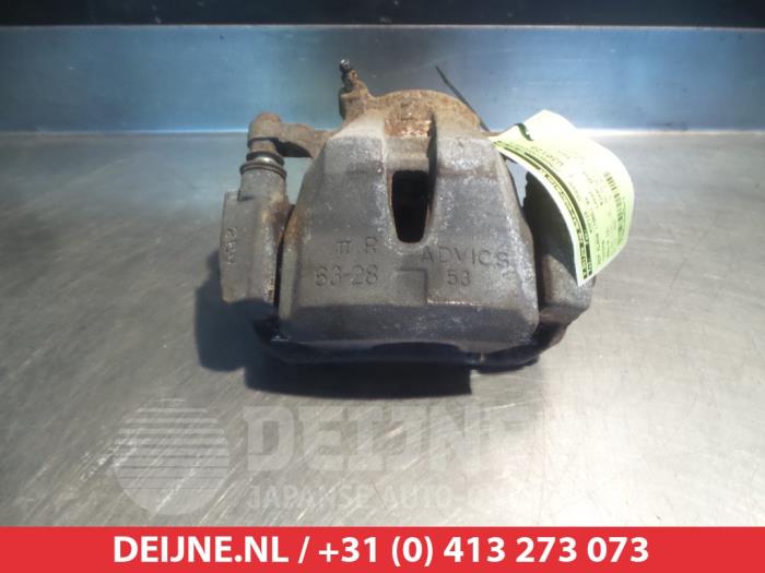 Toyota Rav-4 Bremszange rechts vorne O327002