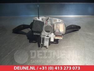 Subaru Legacy Steering column stalk O308644 photo 2