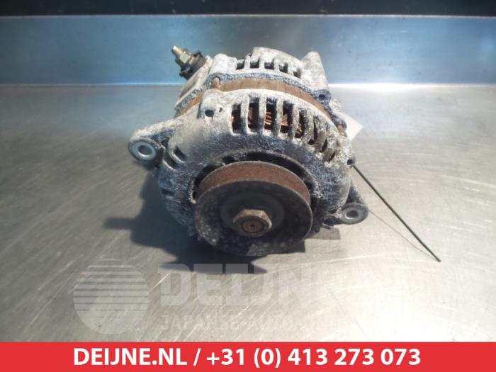 Gebruikte Dynamo Nissan Almera (N16) 2.2 Di 16V Prijs € 35,00 Margeregeling aangeboden door V.Deijne Jap.Auto-onderdelen BV
