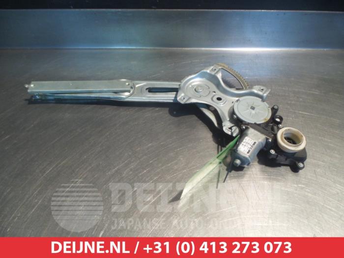 Toyota Avensis Fenstermechanik 4-türig rechts vorne O277141