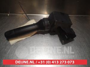 Toyota IQ Ruitenwis Schakelaar O310419 foto 3