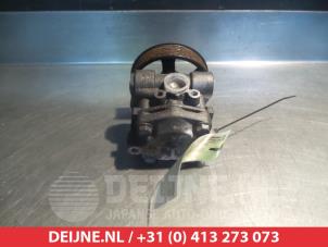 Mitsubishi Lancer Power steering pump O331496 photo 2