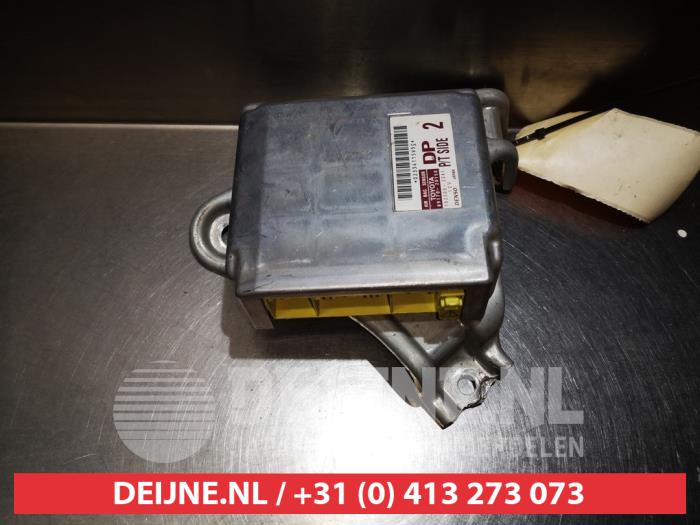 Toyota Celica Airbag Module O303606
