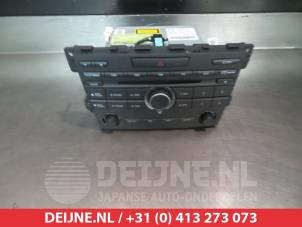 Gebruikte Radio Mazda CX-7 2.2 MZR-CD 16V Prijs € 100,00 Margeregeling aangeboden door V.Deijne Jap.Auto-onderdelen BV