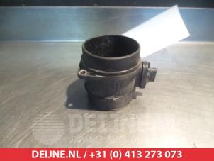 Gebruikte Luchthoeveelheidsmeter Hyundai iX35 (LM) 2.0 CRDi 16V 4x4 Prijs € 35,00 Margeregeling aangeboden door V.Deijne Jap.Auto-onderdelen BV