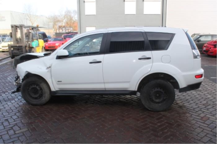Mitsubishi Outlander Portier 4Deurs links-achter O285422