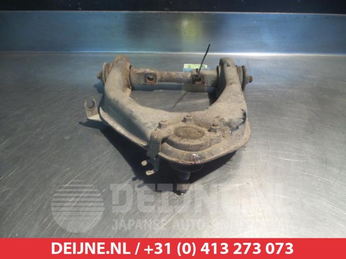 Hyundai Terracan Querlenker oben links vorne O380539