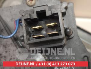 Daihatsu Cuore Scheibenwischermotor vorne O349124 foto 3