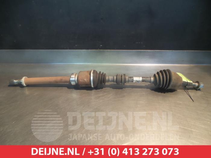 Nissan Pulsar Antriebswelle rechts vorne O319308