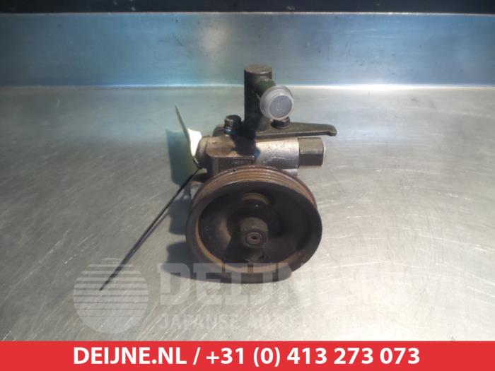 Hyundai Accent Power steering pump O330939