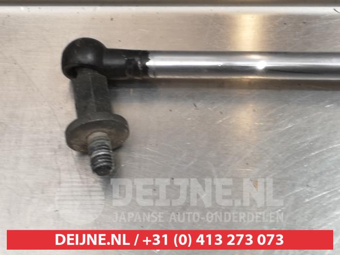 Mitsubishi Grandis Gasdämpfer rechts hinten O295190