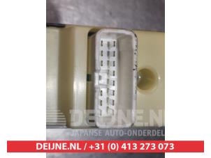 Mitsubishi Grandis Multi-functional window switch O312072 photo 2
