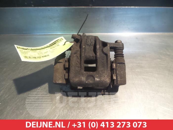 Hyundai Trajet Remklauw (Tang) links-achter O376061