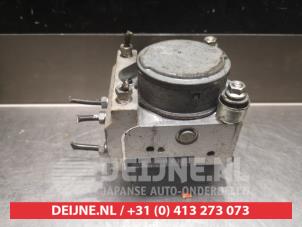 Toyota Hilux ABS Pomp O338436 foto 3