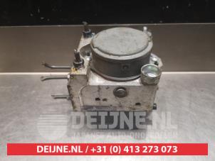 Toyota Hilux ABS Pumpe O338435 foto 4
