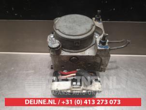 Toyota Hilux ABS Pumpe O338435 foto 2