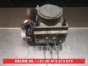 Gebruikte ABS Pomp Toyota Hilux IV 2.5 D4-D 16V 4x4 Prijs € 75,00 Margeregeling aangeboden door V.Deijne Jap.Auto-onderdelen BV