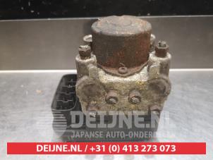 Toyota Previa ABS Pomp O338395 foto 4