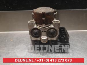 Toyota Previa ABS Pomp O338395 foto 2